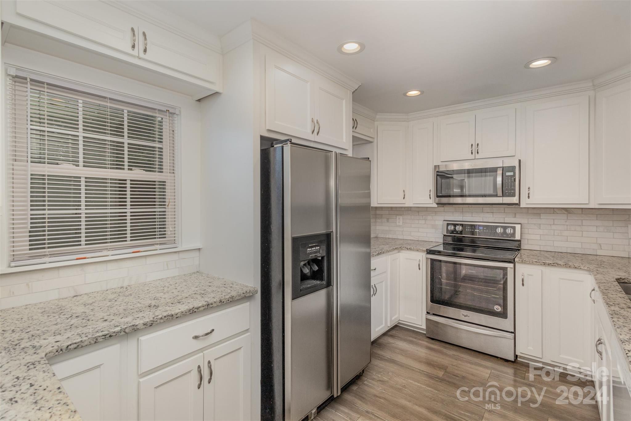 8302 Knights Bridge Road Charlotte, NC 28210 - Photo 7 of 29 Gallery Image 7