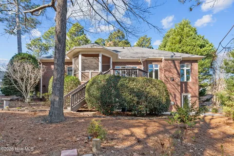 $639,500 | 106 Clay Circle, West End, NC 27376