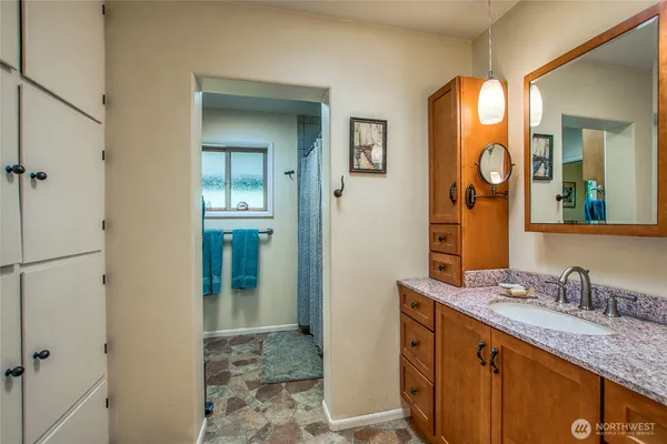 $950,000 | 239 Killebrew Lake Road, Orcas Island, WA 98280