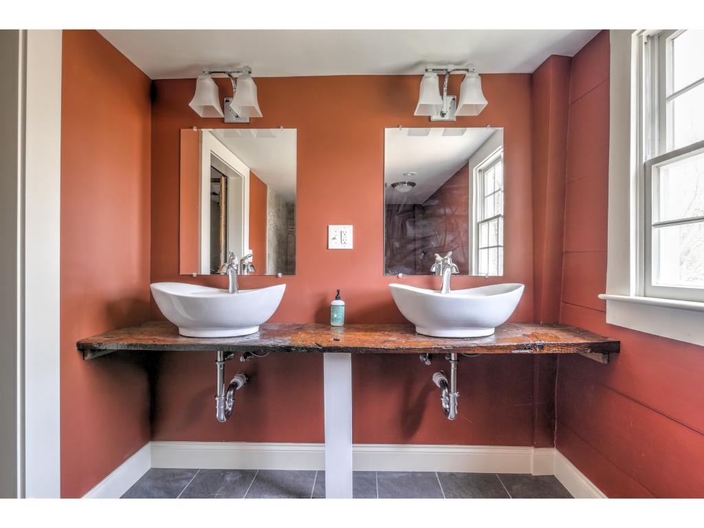 641 Main Street Hampstead, NH 03841 - Photo 26 of 36 Gallery Image 26