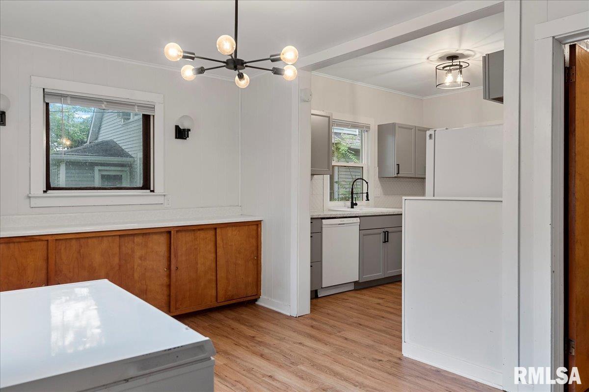 2545 South 10th Street Springfield, IL 62703 - Photo 12 of 25