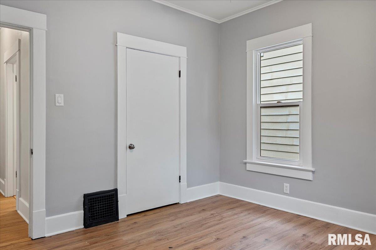 2545 South 10th Street Springfield, IL 62703 - Photo 13 of 25
