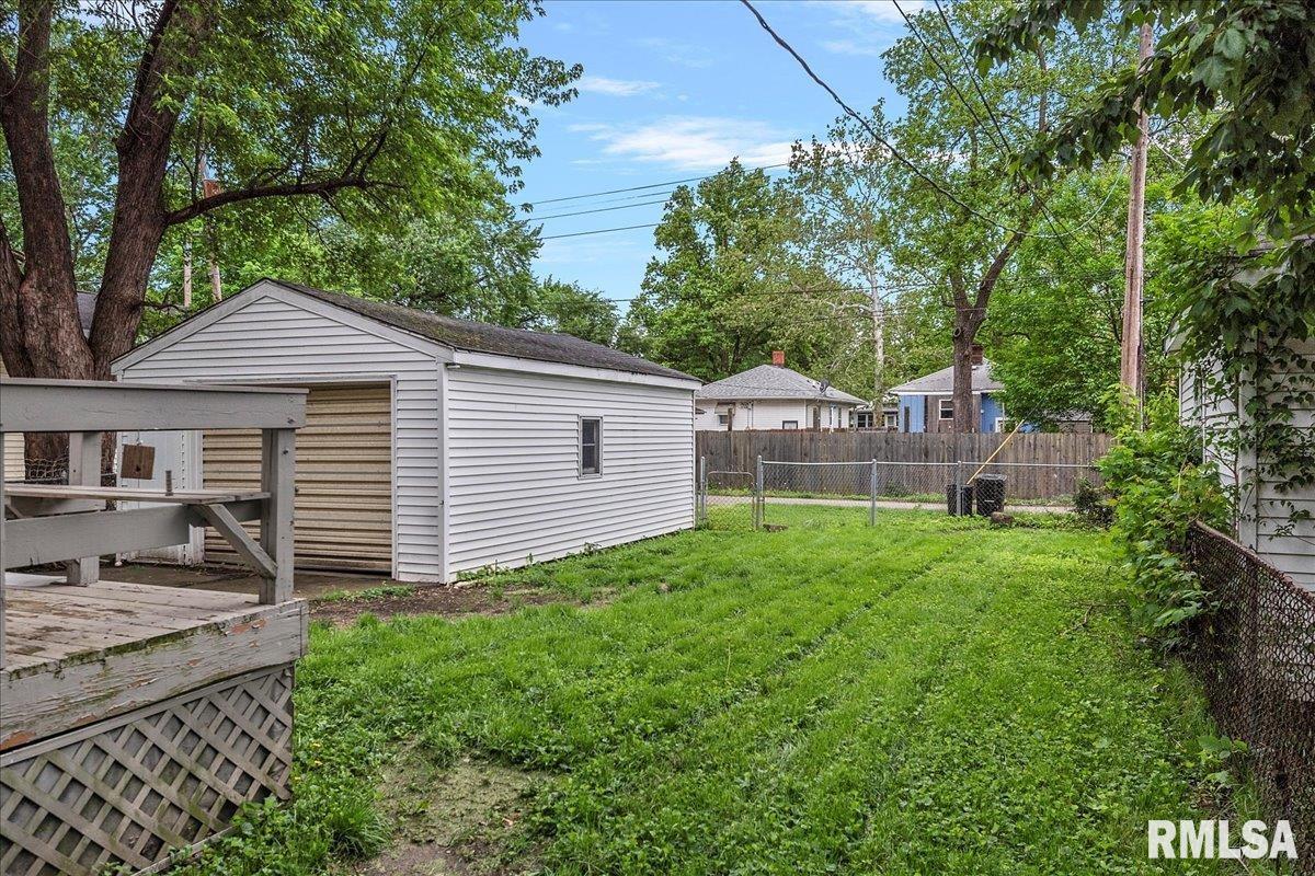 2545 South 10th Street Springfield, IL 62703 - Photo 22 of 25