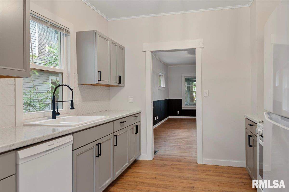 2545 South 10th Street Springfield, IL 62703 - Photo 8 of 25
