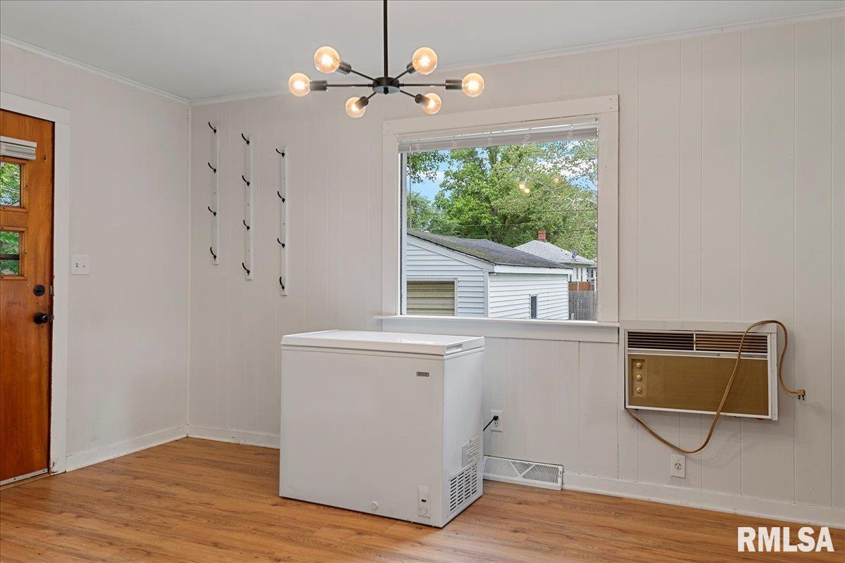2545 South 10th Street Springfield, IL 62703 - Photo 10 of 25