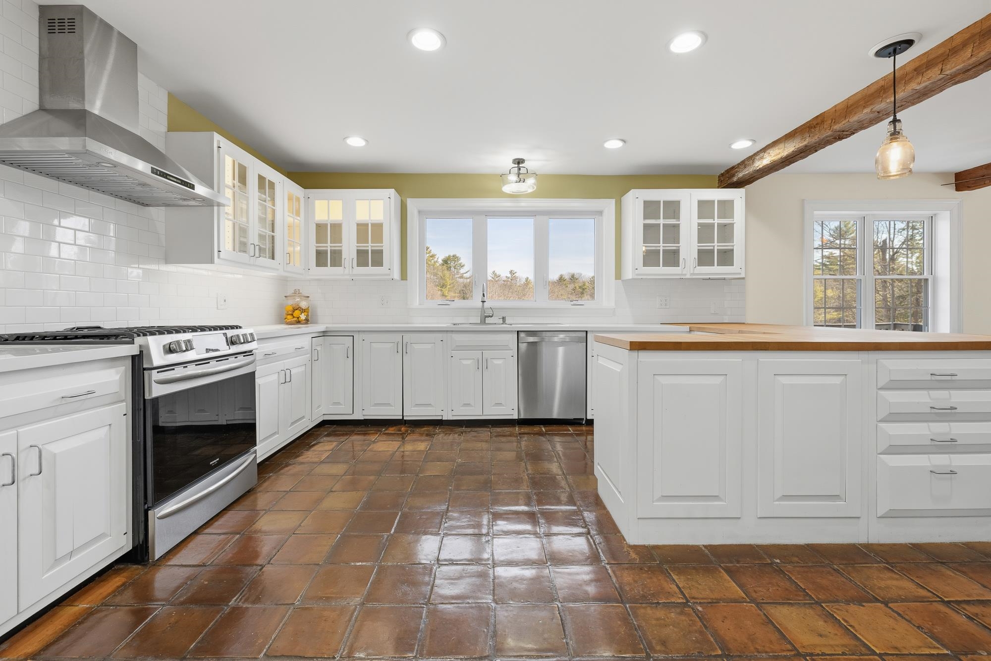 63 Shiloh Lane Norwich, VT 05055 - Photo 12 of 48