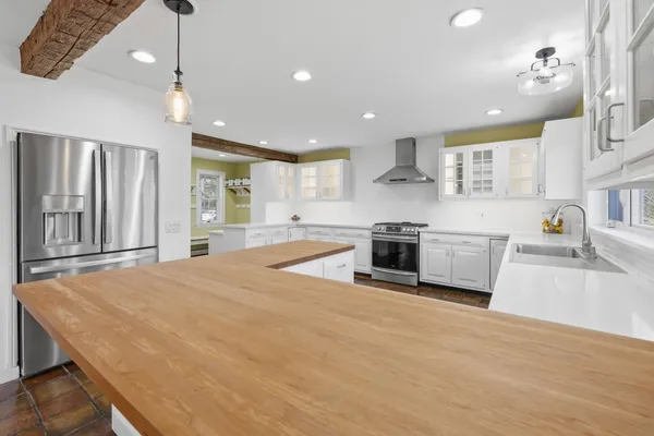 $1,189,000 | 63 Shiloh Lane, Norwich, VT 05055