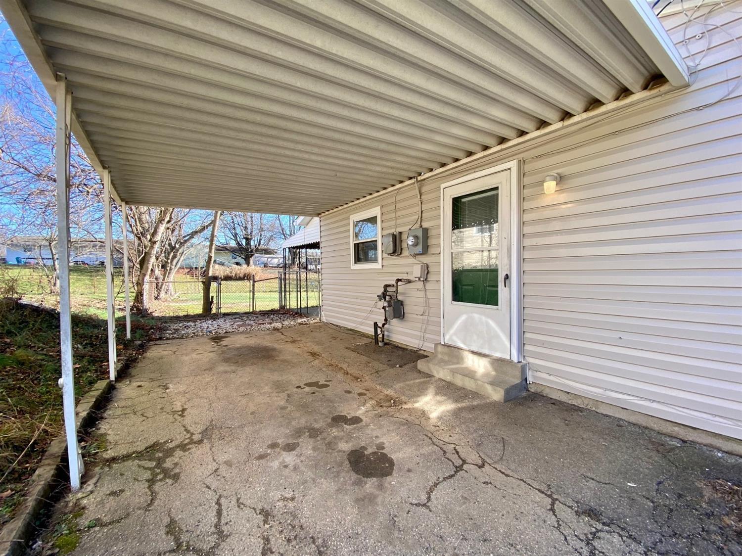9750 Pippin Road Cincinnati, OH 45231 - Photo 24 of 30