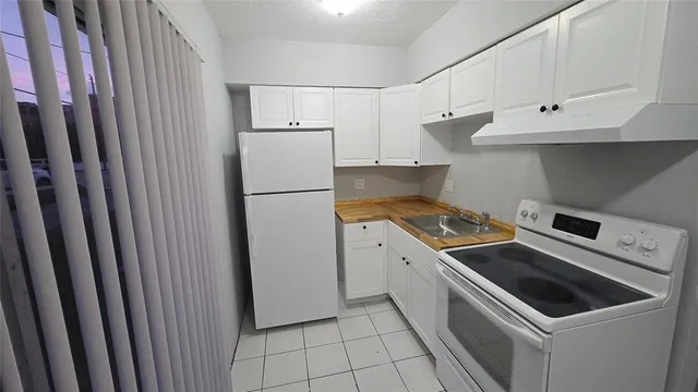 $1,550 | 16951 Northeast 18th Avenue, Unit 4, North Miami Beach, FL 33162