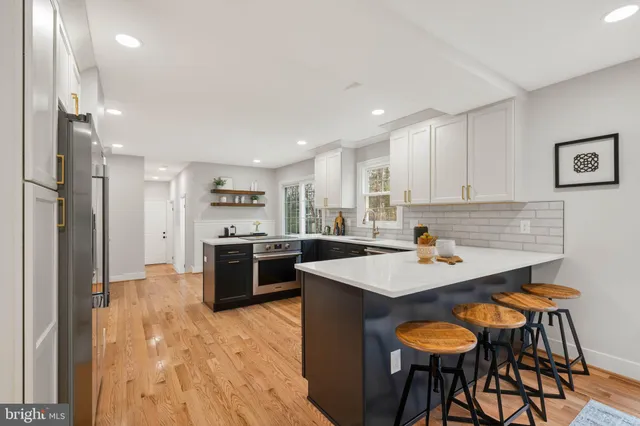 $1,475,000 | 2678 Oakton Glen Drive, Vienna, VA 22181