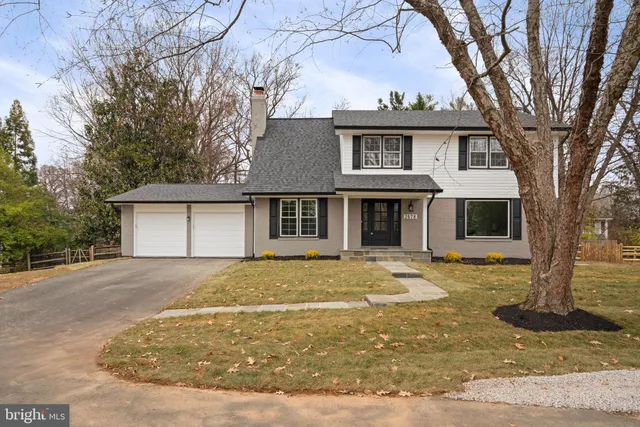 $1,475,000 | 2678 Oakton Glen Drive, Vienna, VA 22181