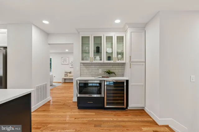 $1,475,000 | 2678 Oakton Glen Drive, Vienna, VA 22181