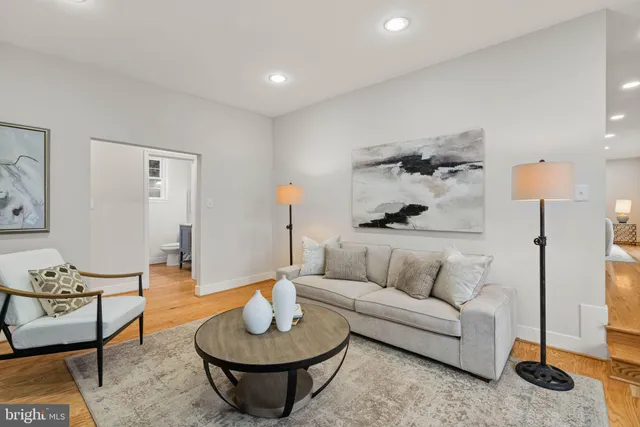 $1,475,000 | 2678 Oakton Glen Drive, Vienna, VA 22181