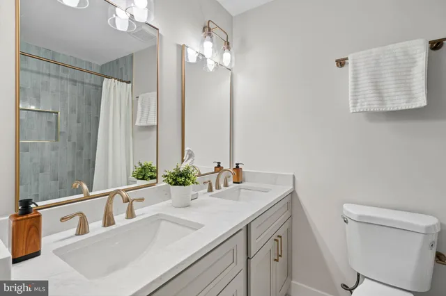 $1,475,000 | 2678 Oakton Glen Drive, Vienna, VA 22181