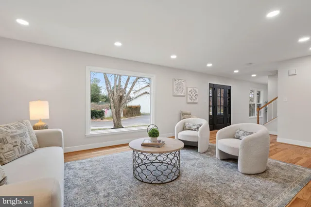 $1,475,000 | 2678 Oakton Glen Drive, Vienna, VA 22181