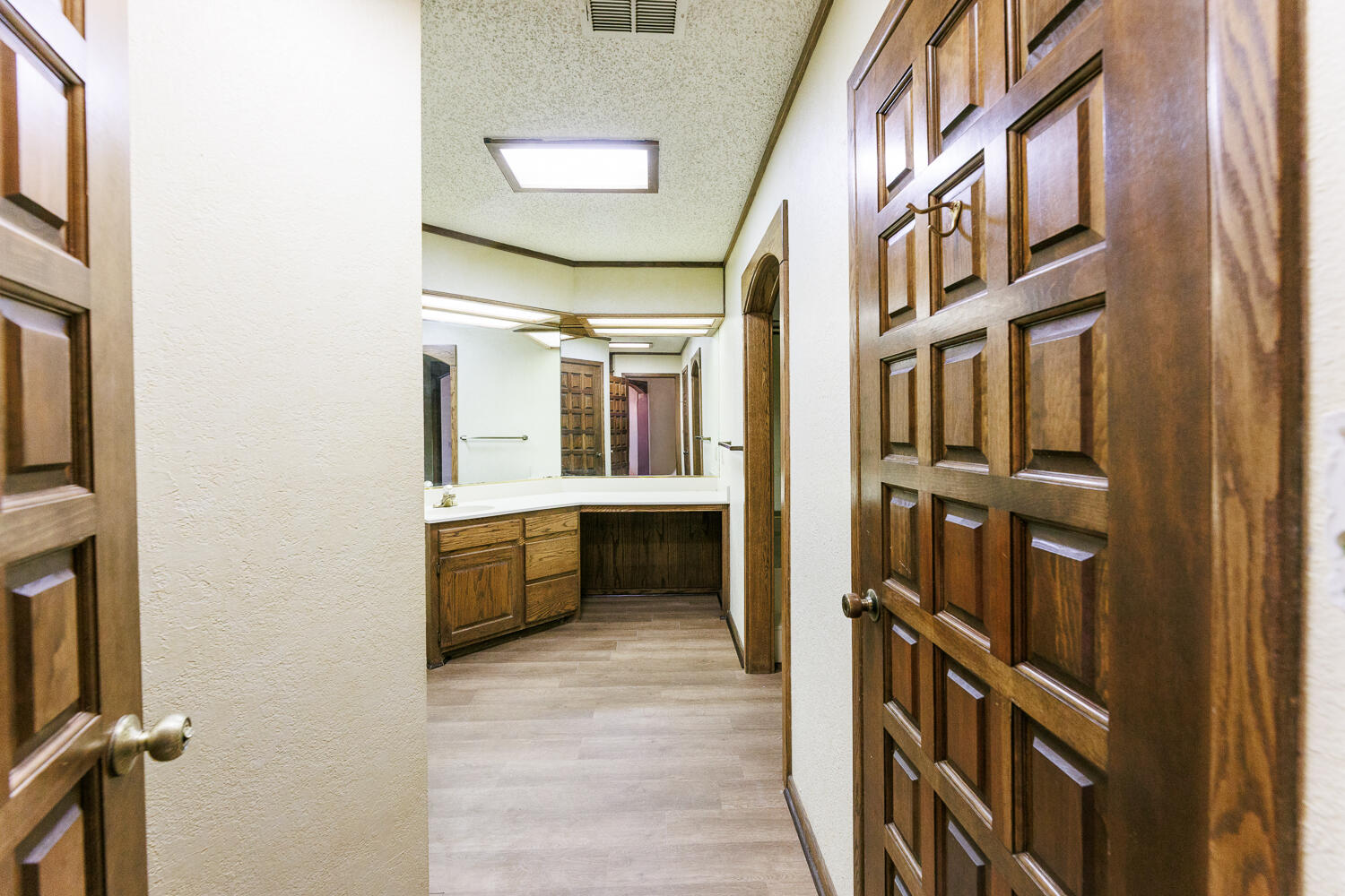 409 Mill Road Lubbock, TX 79403 - Photo 56 of 86 Third Bathroom