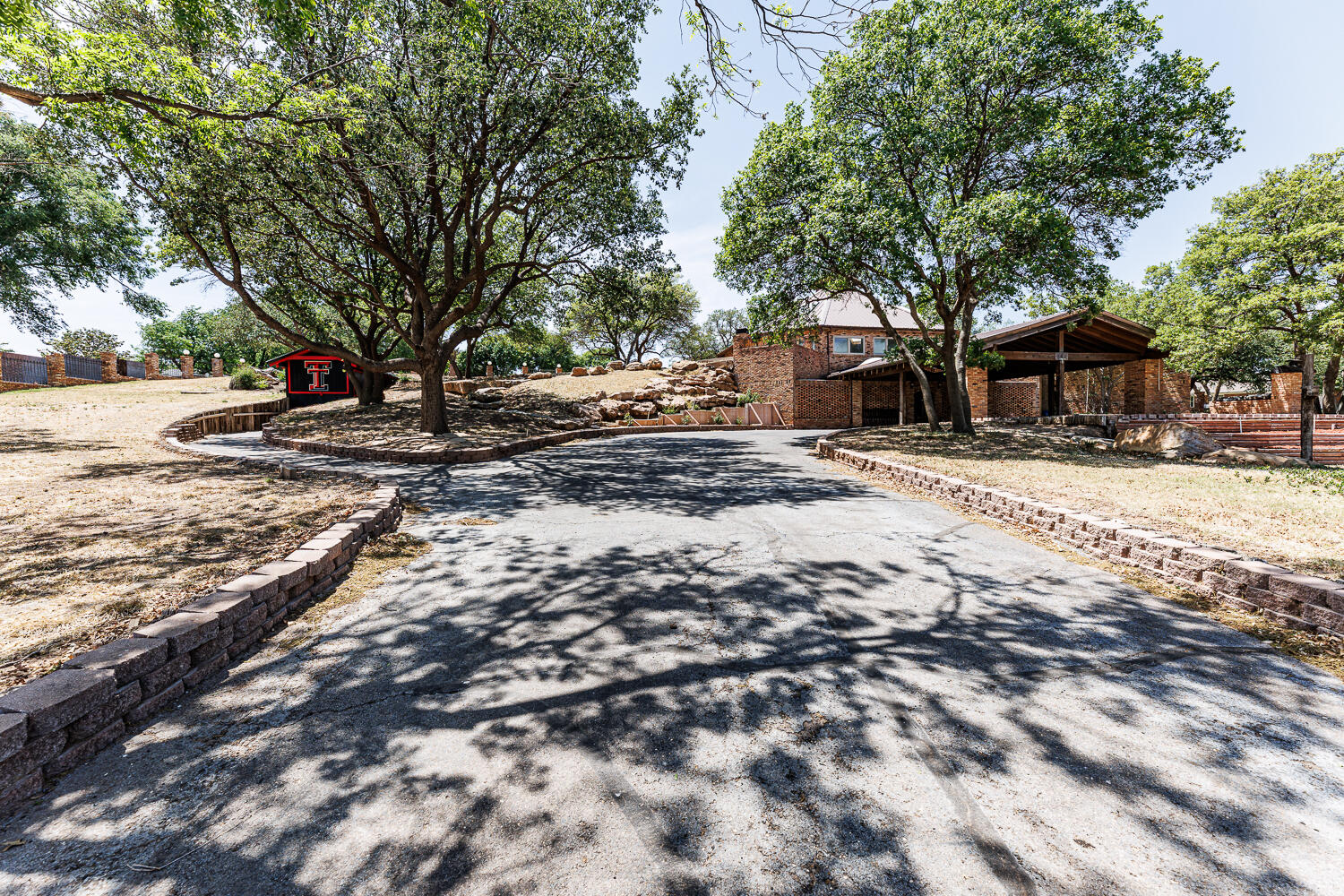 409 Mill Road Lubbock, TX 79403 - Photo 77 of 86 -