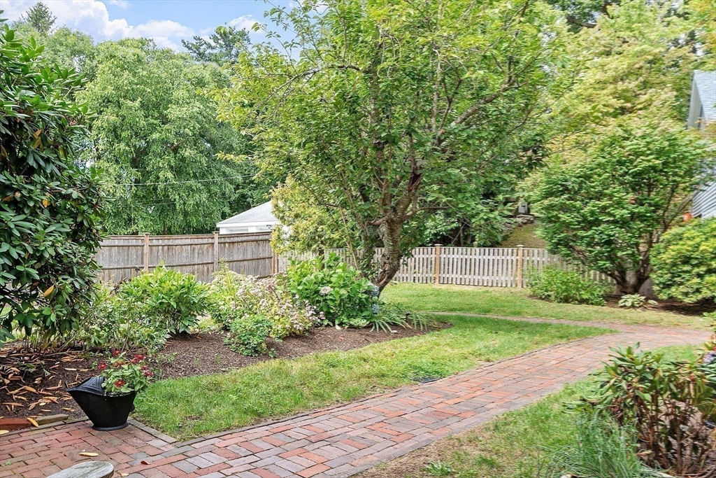 394 Plainfield Road, Unit 394 Concord, MA 01742 - Photo 24 of 40 a view of a back yard