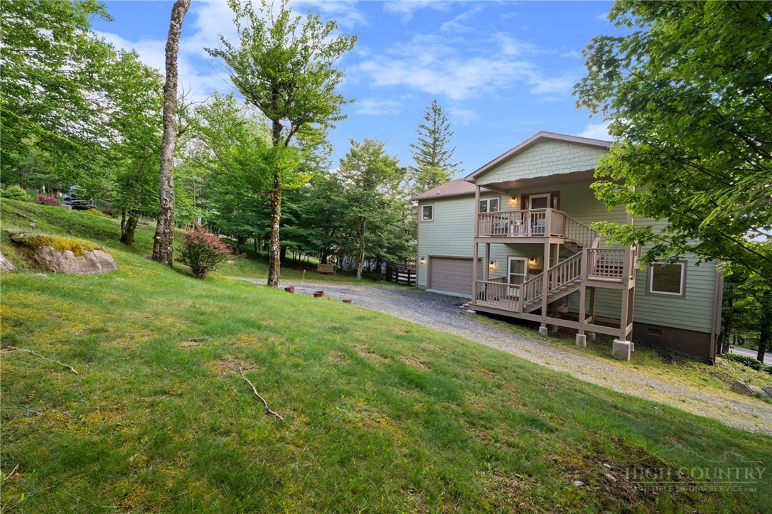 215 North Pinnacle Ridge Road Beech Mountain, NC 28604 - Photo 31 of 36