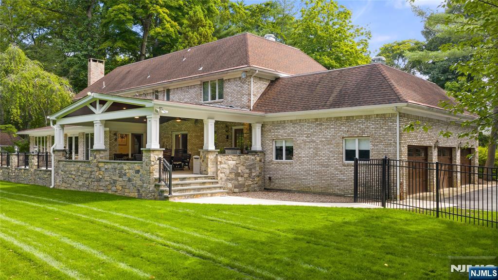 963 Huron Road Franklin Lakes, NJ 07417 - Photo 6 of 37 Gallery Image 6