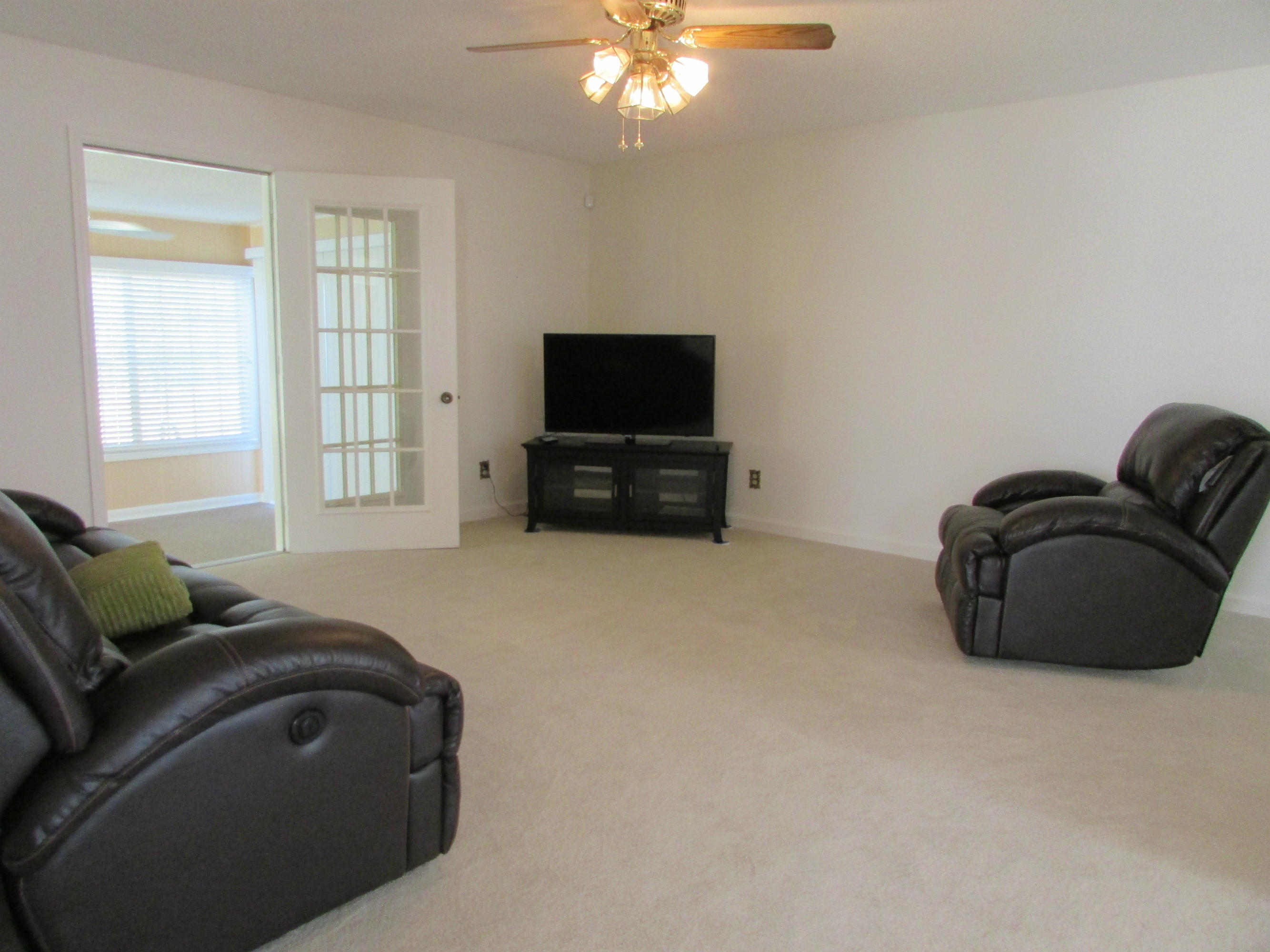 7775 Norwich Road, Unit 18 Powell, TN 37849 - Photo 14 of 31 IMG_0375