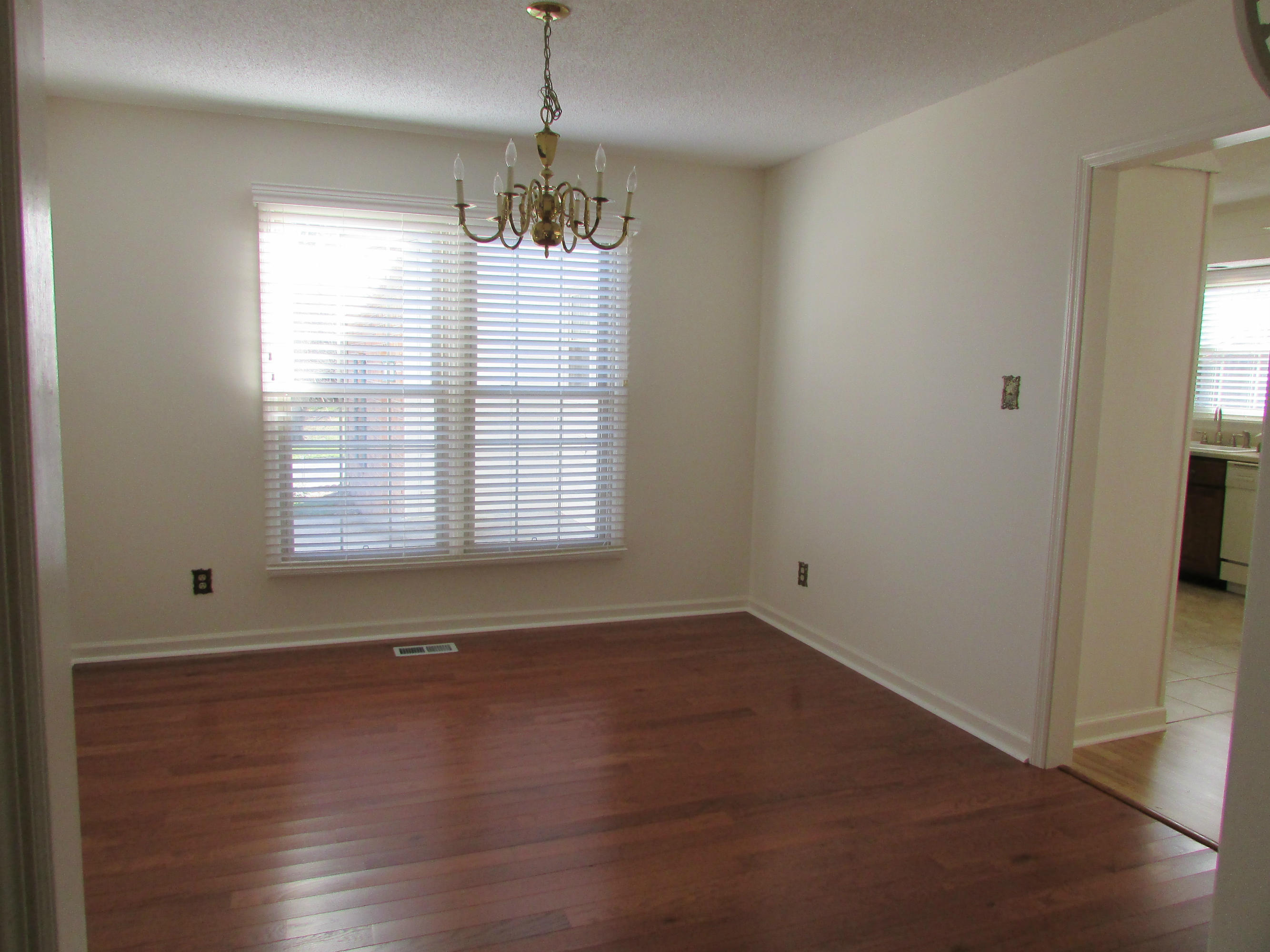 7775 Norwich Road, Unit 18 Powell, TN 37849 - Photo 6 of 31 IMG_0365