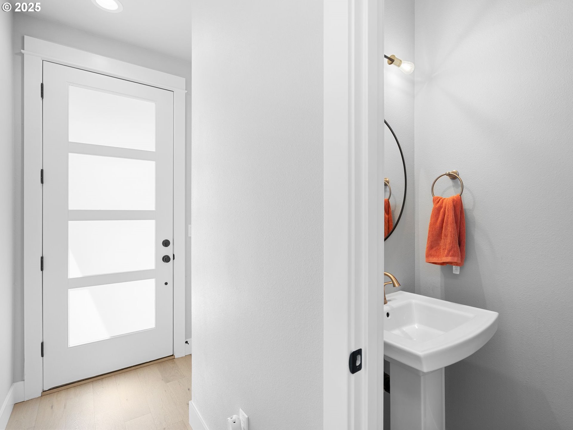 3544 Southwest Tegart Lane Gresham, OR 97080 - Photo 15 of 48 Bathroom