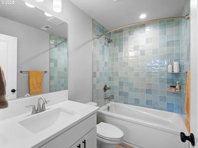 $550,000 | 3544 Southwest Tegart Lane, Gresham, OR 97080