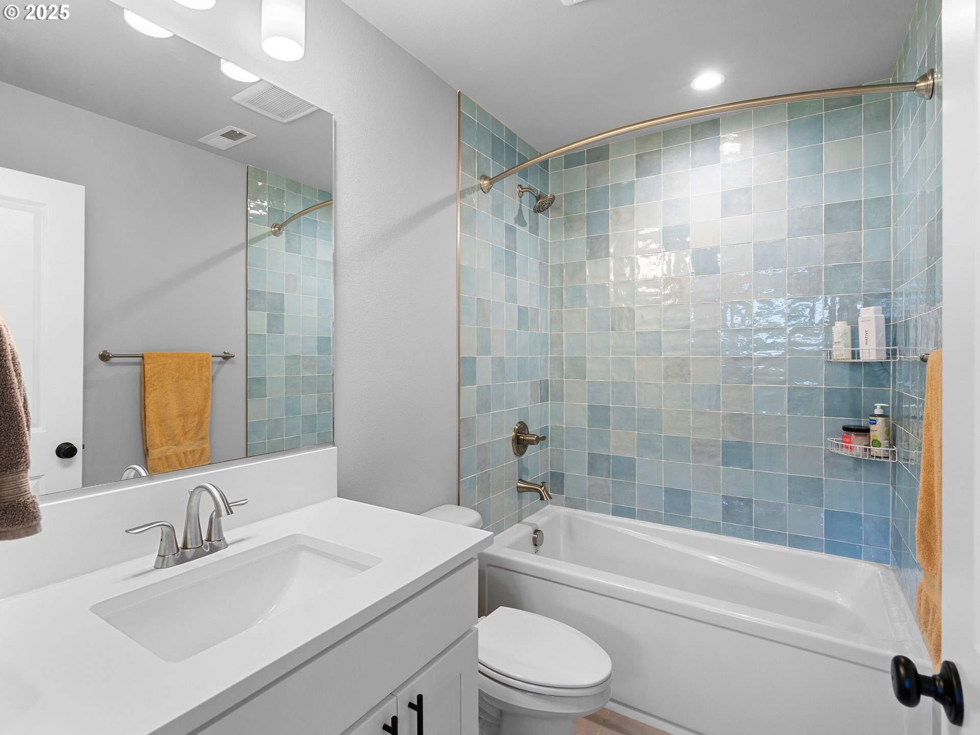 3544 Southwest Tegart Lane Gresham, OR 97080 - Photo 27 of 48 Bathroom