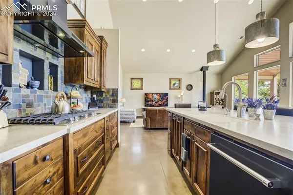 $1,300,000 | 159 Mineshaft Place, Cotopaxi, CO 81223