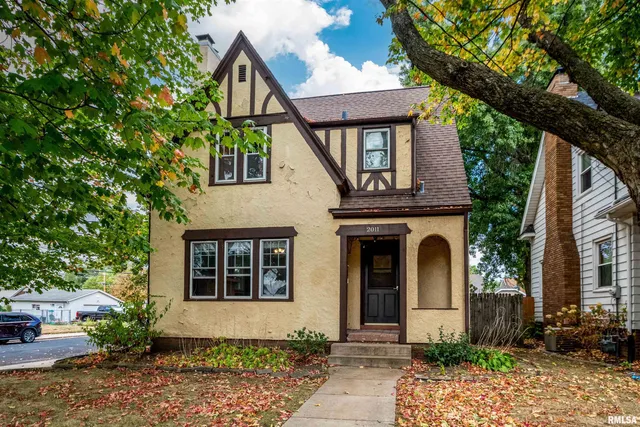 $146,000 | 2011 West Barker Avenue, West Peoria, IL 61604