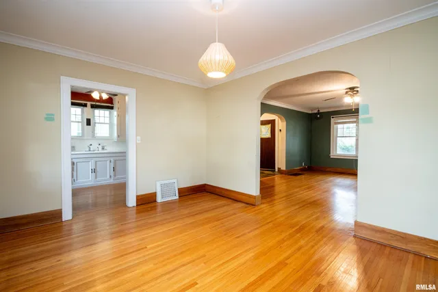 $146,000 | 2011 West Barker Avenue, West Peoria, IL 61604