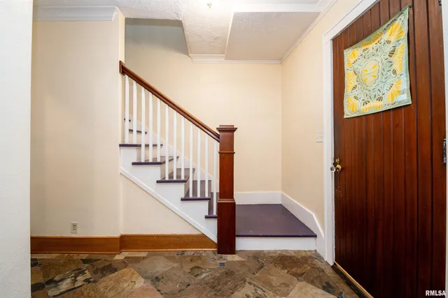 $146,000 | 2011 West Barker Avenue, West Peoria, IL 61604