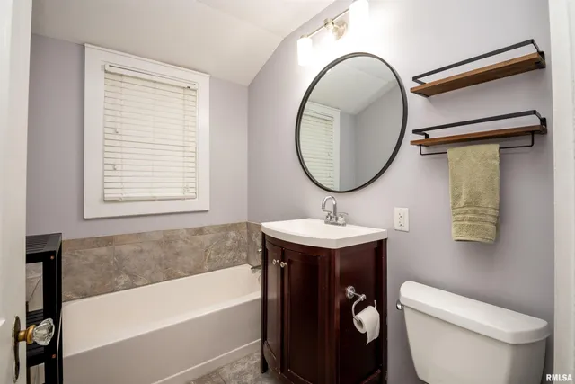 $146,000 | 2011 West Barker Avenue, West Peoria, IL 61604