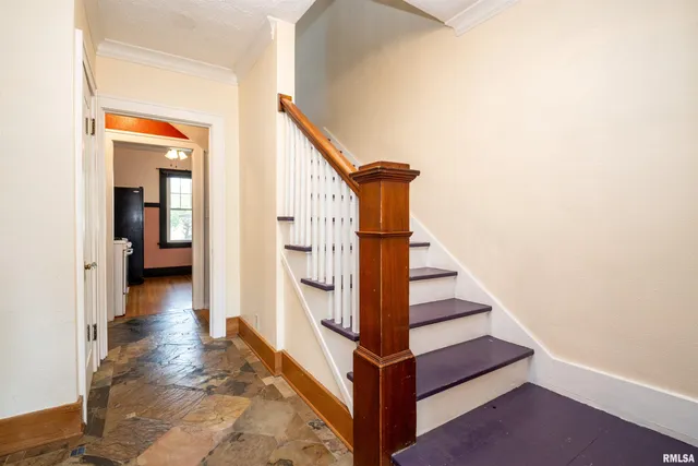 $146,000 | 2011 West Barker Avenue, West Peoria, IL 61604