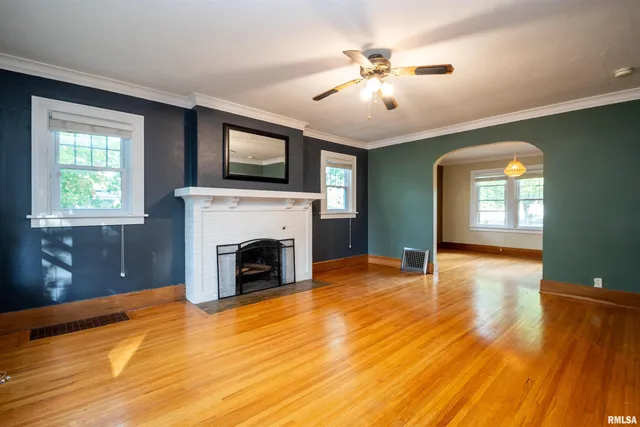 $146,000 | 2011 West Barker Avenue, West Peoria, IL 61604