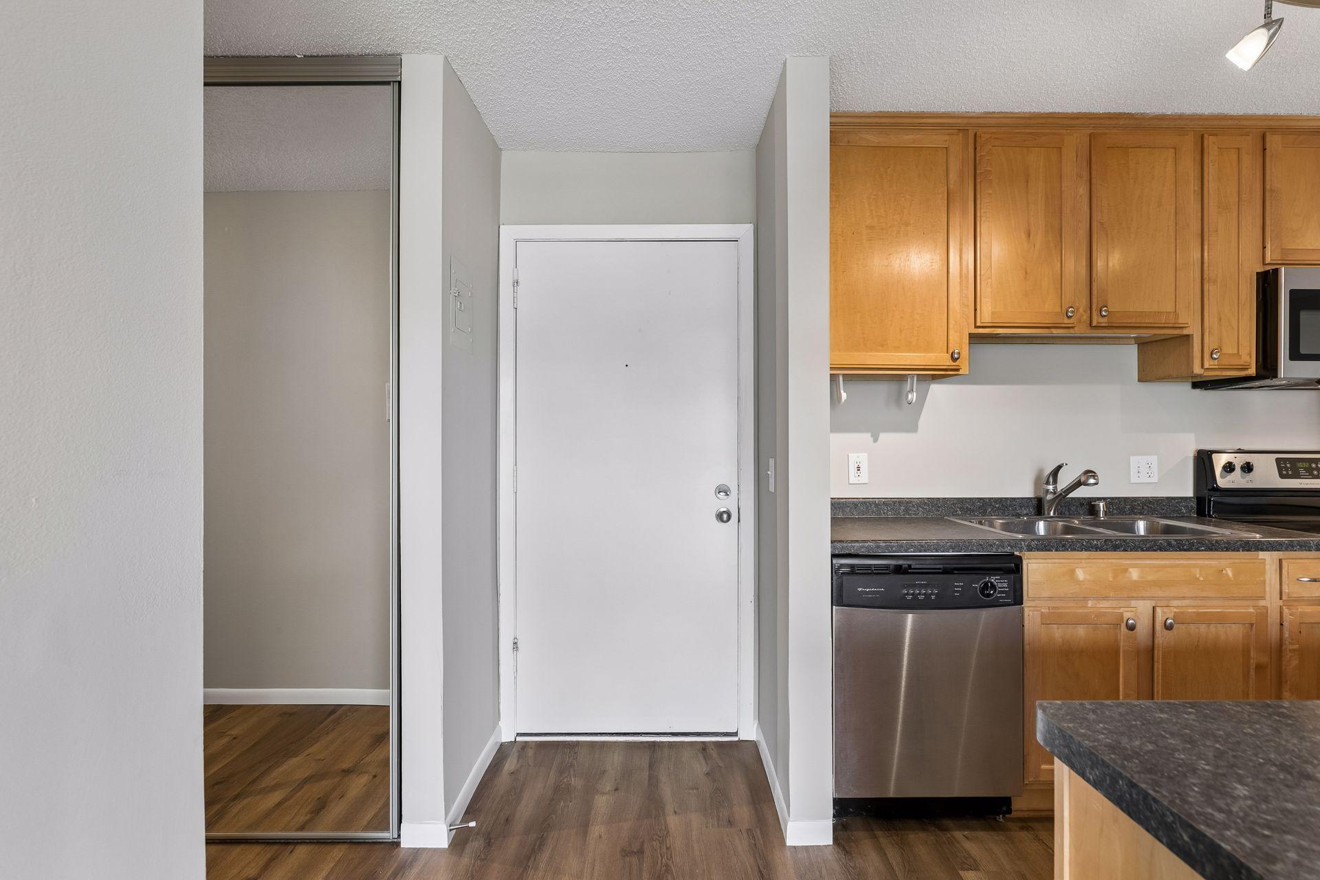 4110 Rahn Road, Unit 121 Eagan, MN 55122 - Photo 7 of 31