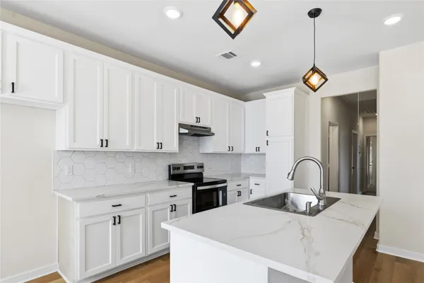 $433,000 | 13818 White Heather Drive, Houston, TX 77045