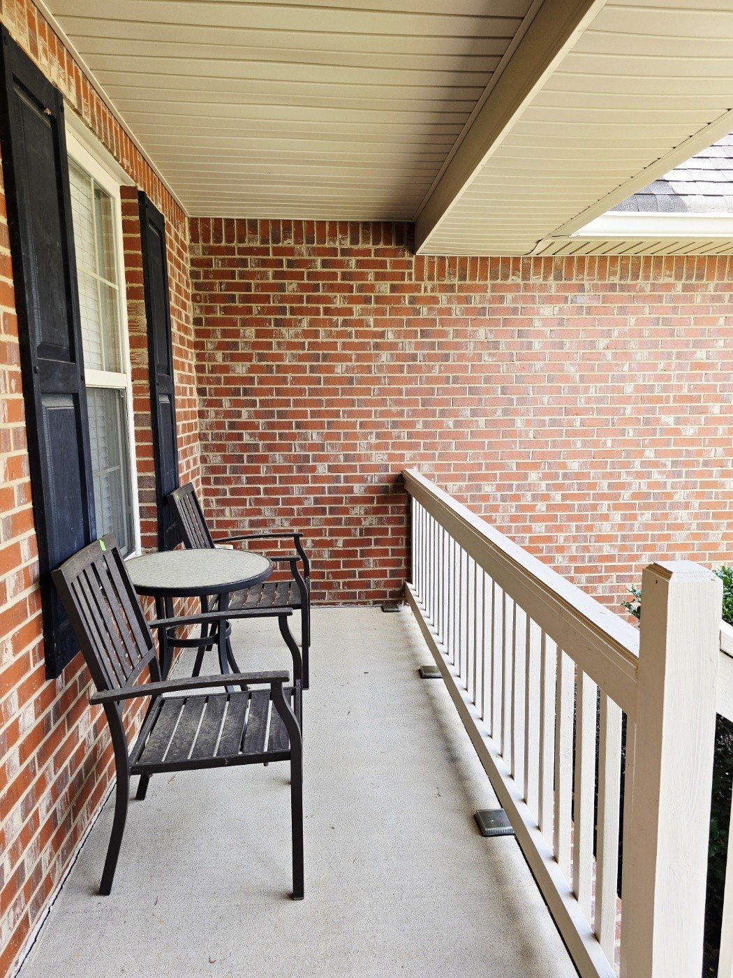 135 Excell Road, Unit 1003 Clarksville, TN 37043 - Photo 3 of 39 a view of wooden door with two chairs