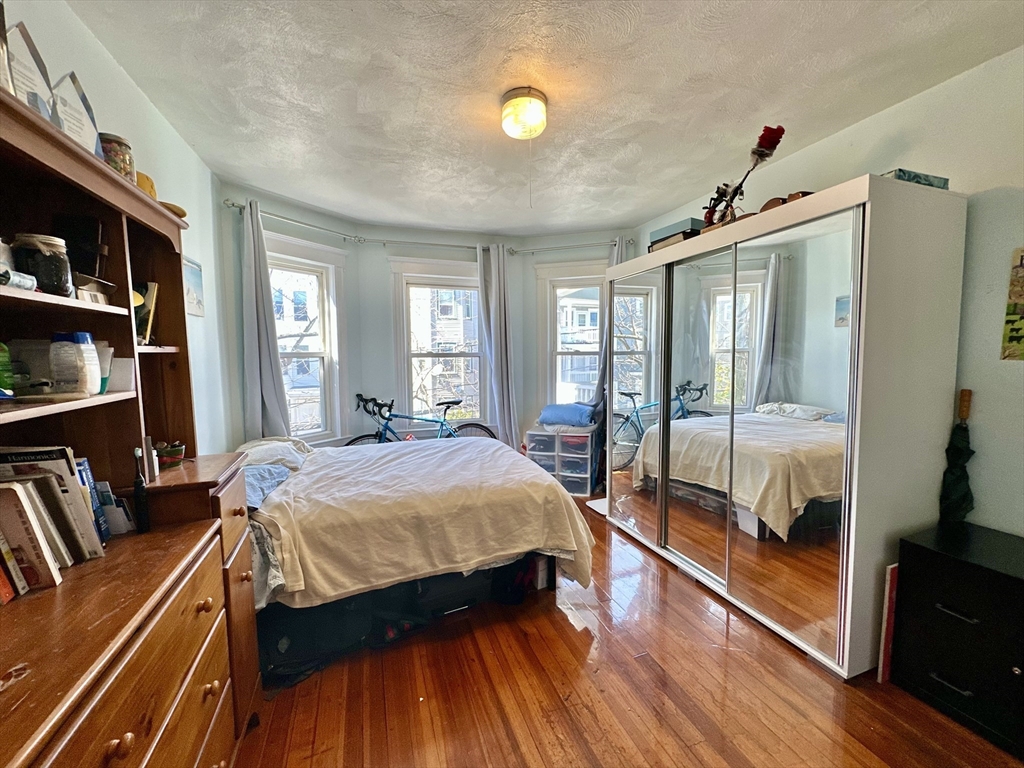 369 Centre Street, Unit 2 Boston, MA 02122 - Photo 4 of 16