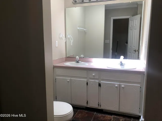 $950 | 3816 Sterling Pointe Drive, Unit I 4, Winterville, NC 28590