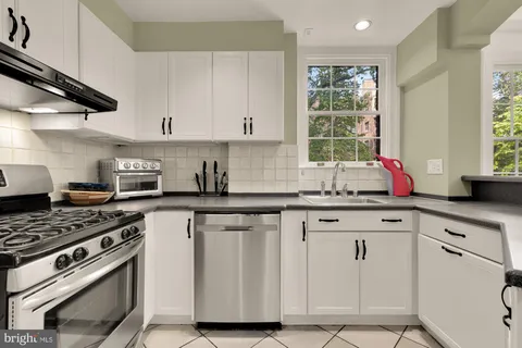 $610,000 | 3041 Sedgwick Street Northwest, Unit 402D, Washington, DC 20008