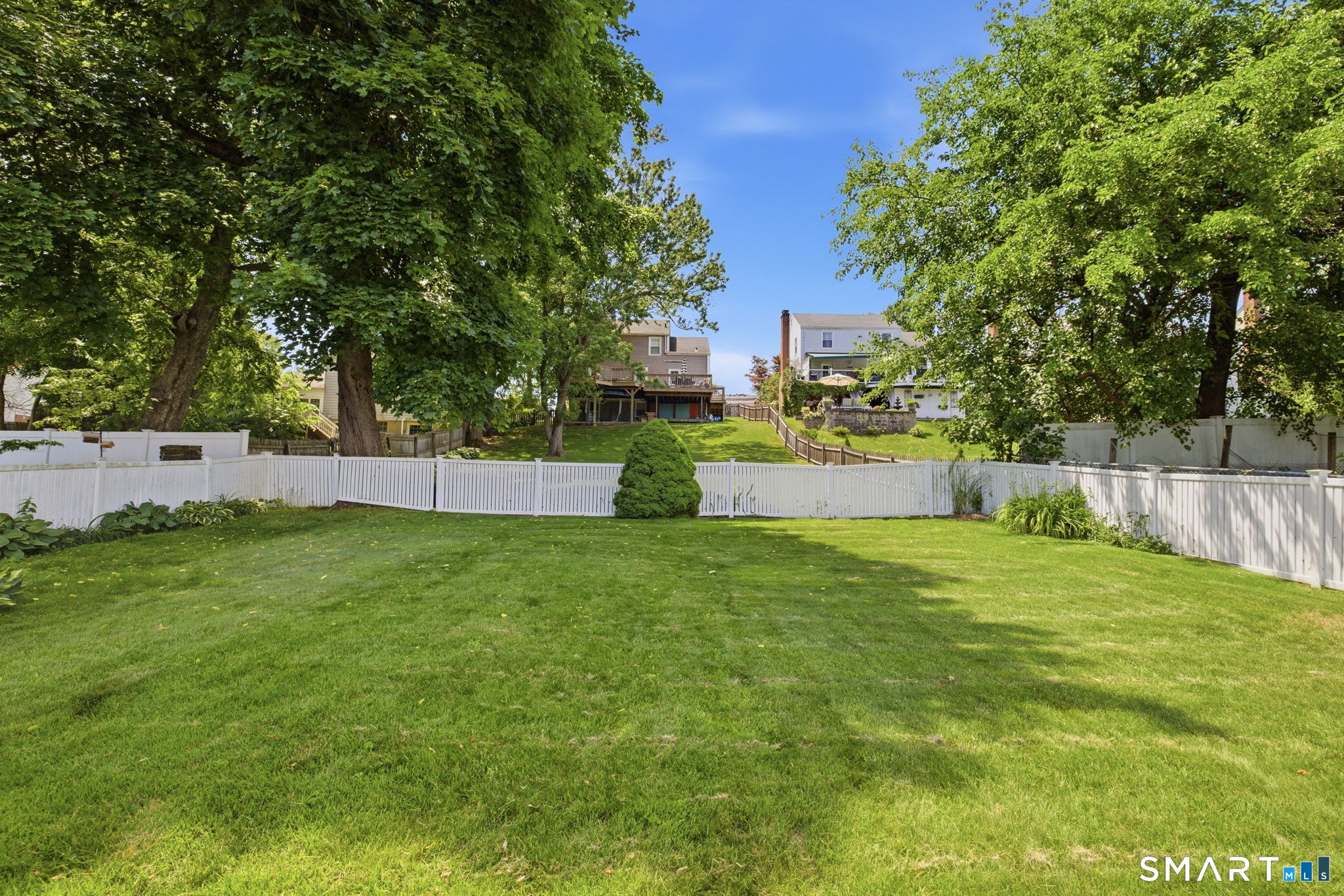 39 Randal Avenue West Hartford, CT 06110 - Photo 22 of 24