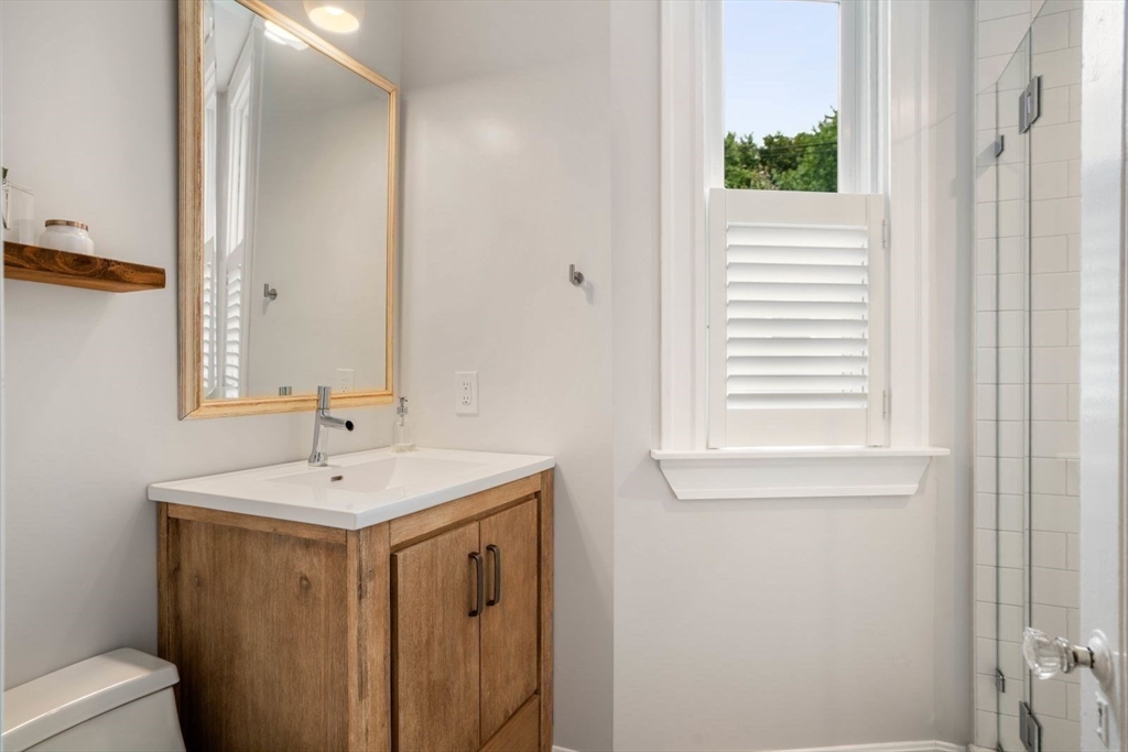 30 Oak Street, Unit 2 Boston, MA 02129 - Photo 13 of 22