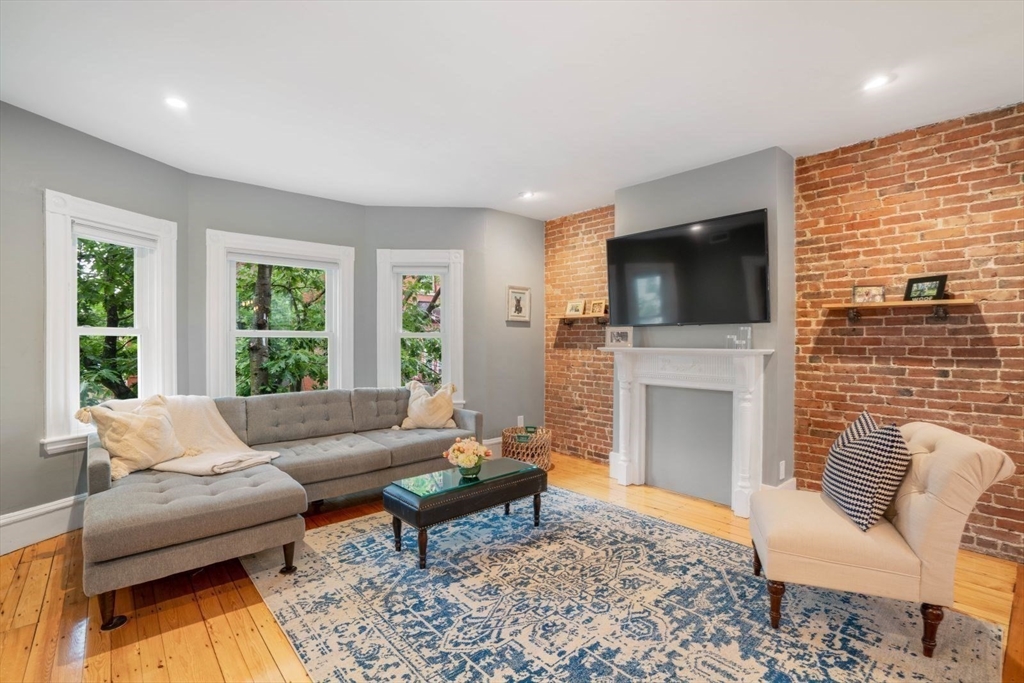 30 Oak Street, Unit 2 Boston, MA 02129 - Photo 7 of 22