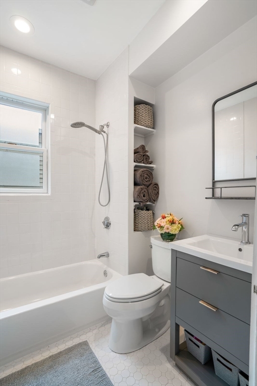 30 Oak Street, Unit 2 Boston, MA 02129 - Photo 10 of 22