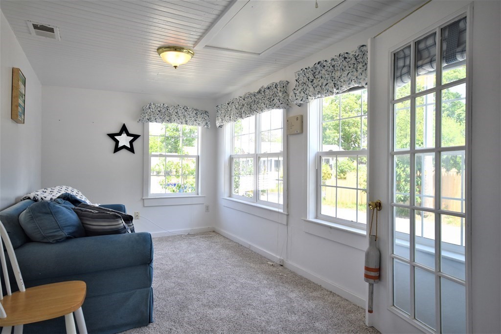 13 Barnes Street Wareham, MA 02571 - Photo 7 of 22 Gallery Image 7