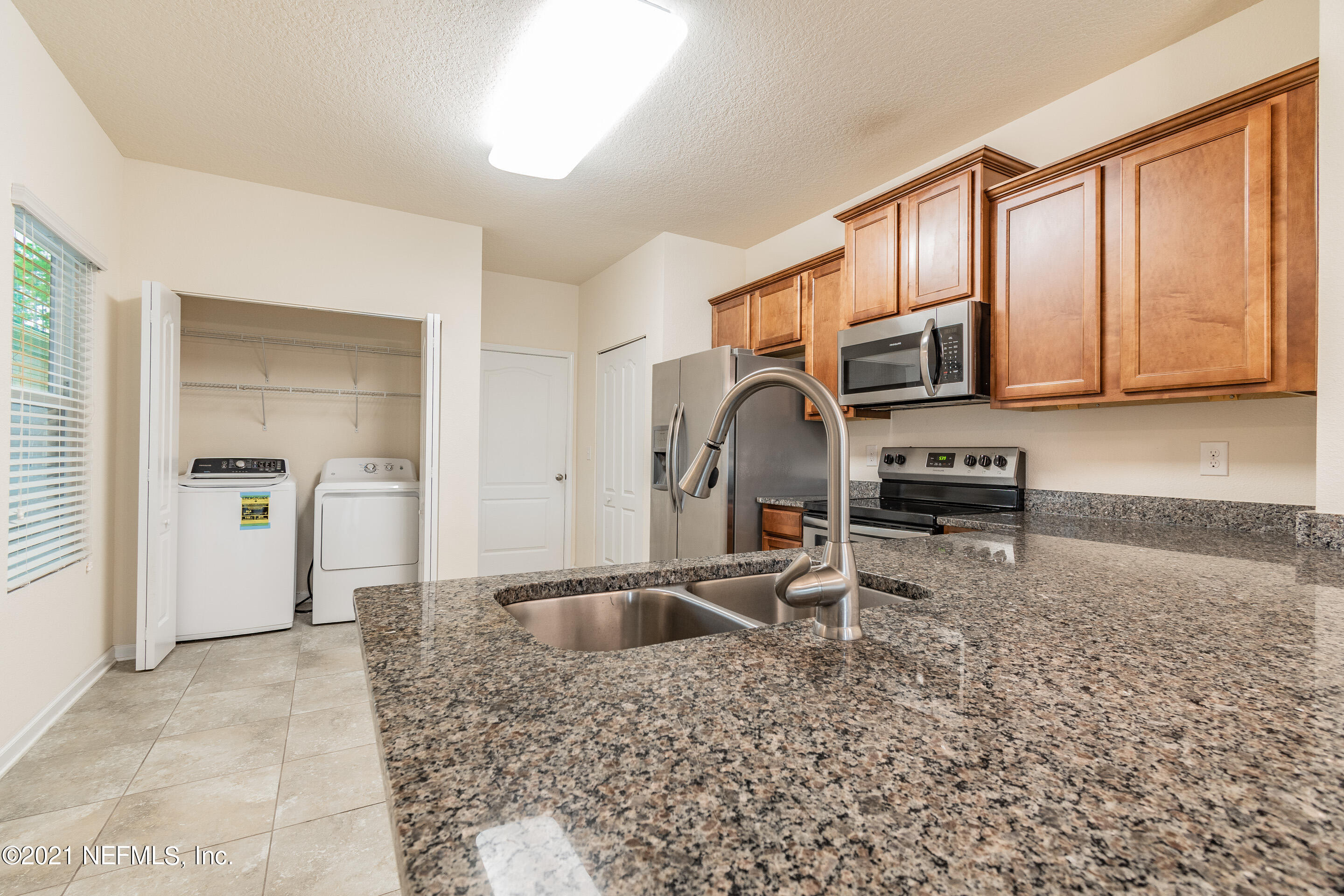 705 Servia Drive St. Johns, FL 32259 - Photo 12 of 32 Kitchen