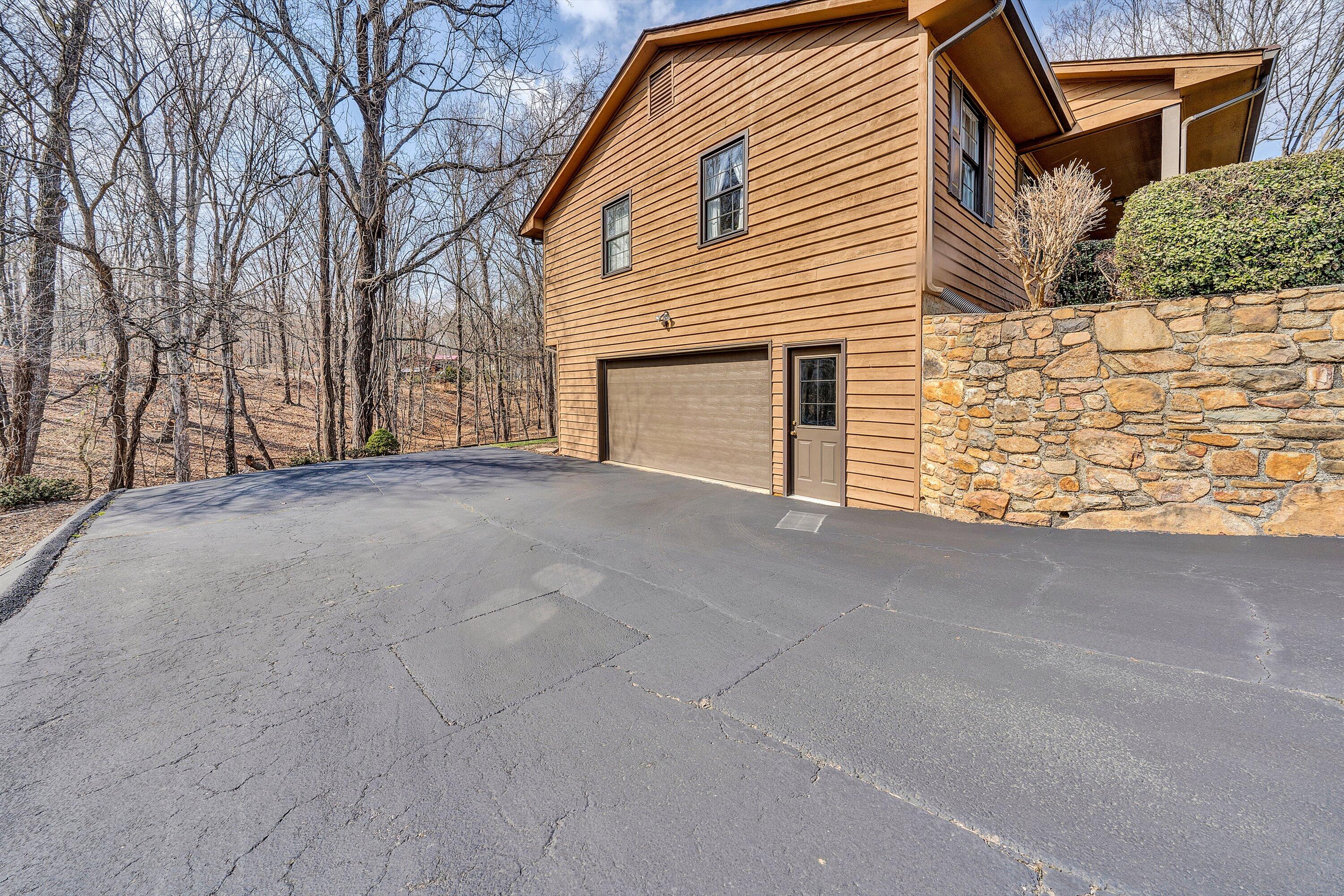 5319 Sundance Road Salem, VA 24153 - Photo 37 of 43 37-DSC00118