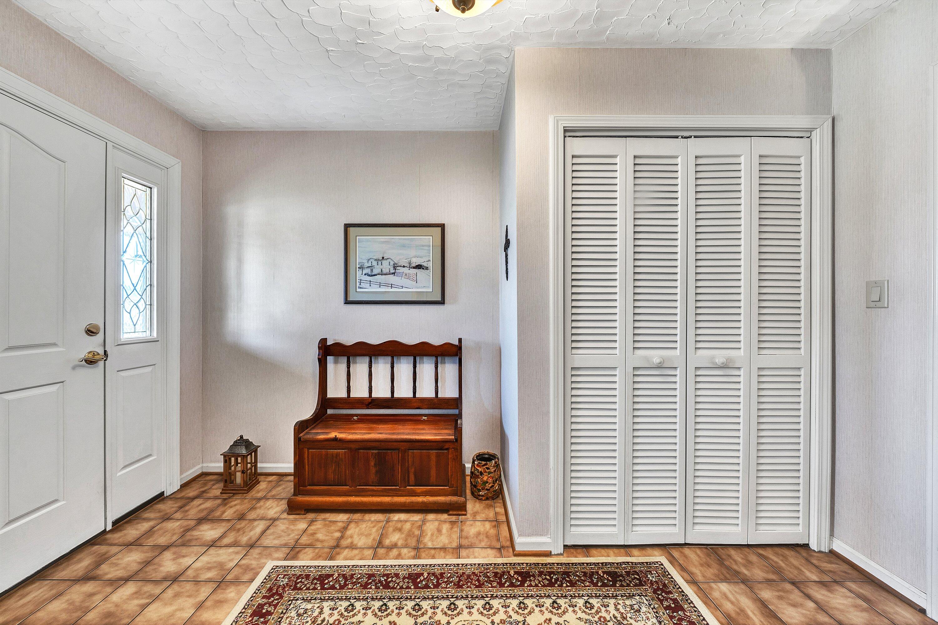 5319 Sundance Road Salem, VA 24153 - Photo 6 of 43 06-DSC00022